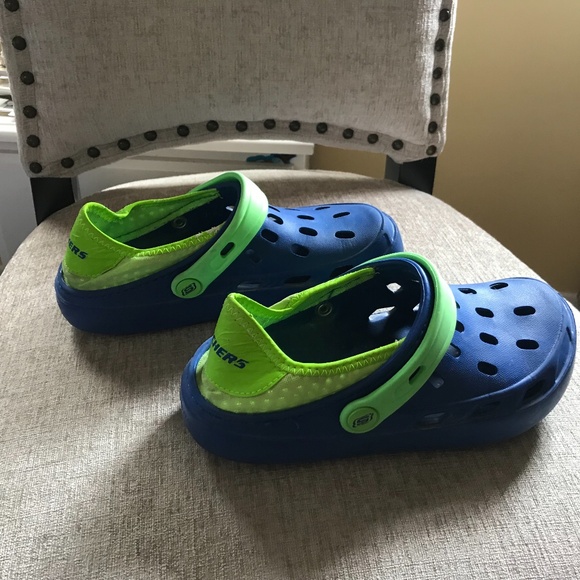 Sketchers Foamies Shoes for kids - size 3 - Picture 2 of 9